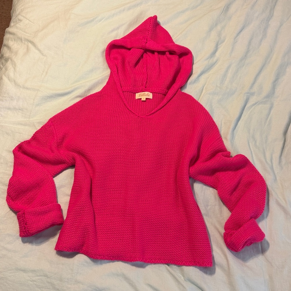Never Worn PINK LILY Barbie Pink Knit Hooded Pullover Small